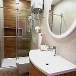 Three Bedroom With Sea View And Pool Aside *